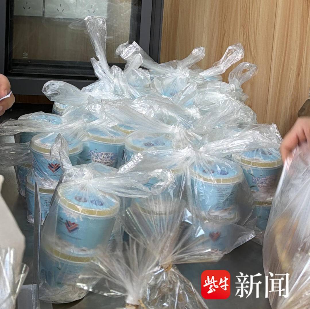 醫線霖距離｜醫院美食火爆出圈！記者跑了兩趟、排隊一個多小時，終於嚐到了省人醫奶皮子酸奶