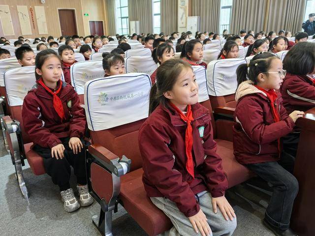 郑州市中原区西悦城第一小学开展法治安全教育专题活动