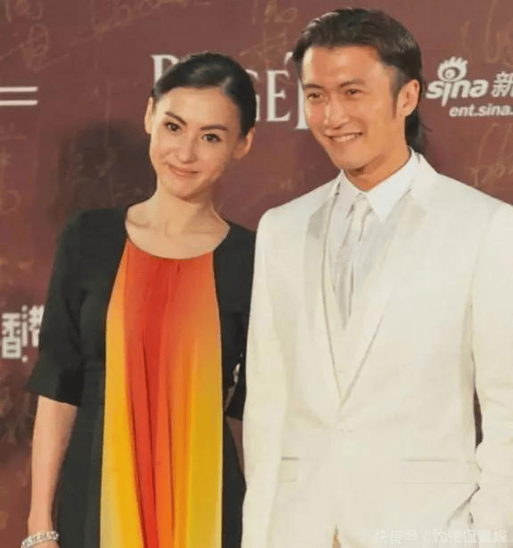 原創張柏芝機場淚送兒子留學，二兒子成全場焦點！