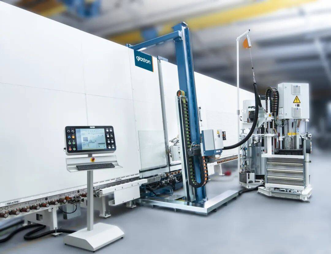 原創策馬煥新家・匠築中國年｜沃倫門窗車曉娜：產品與服務賦能新增長，匠造高品質門窗標杆