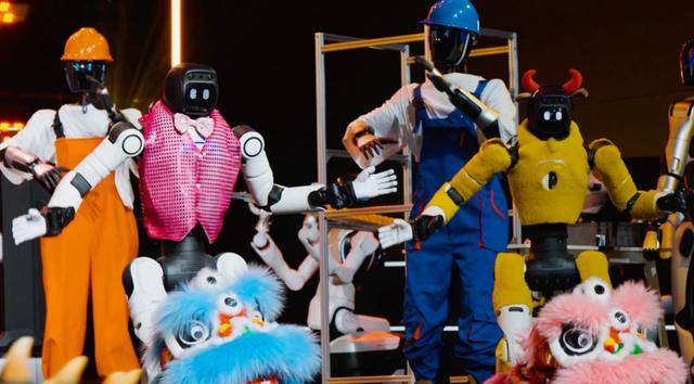 訂單太多、人手不夠：機器人春晚前夜，租賃平臺先接下大單