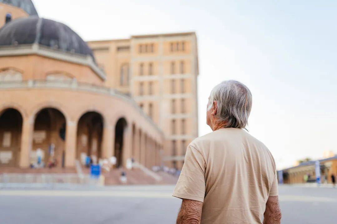銀髮留學，正在悄然興起