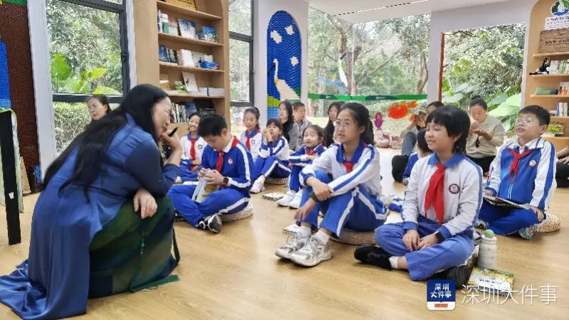 開學第一課，這群深圳小學生帶上爸媽，帶上書本走進紅樹林