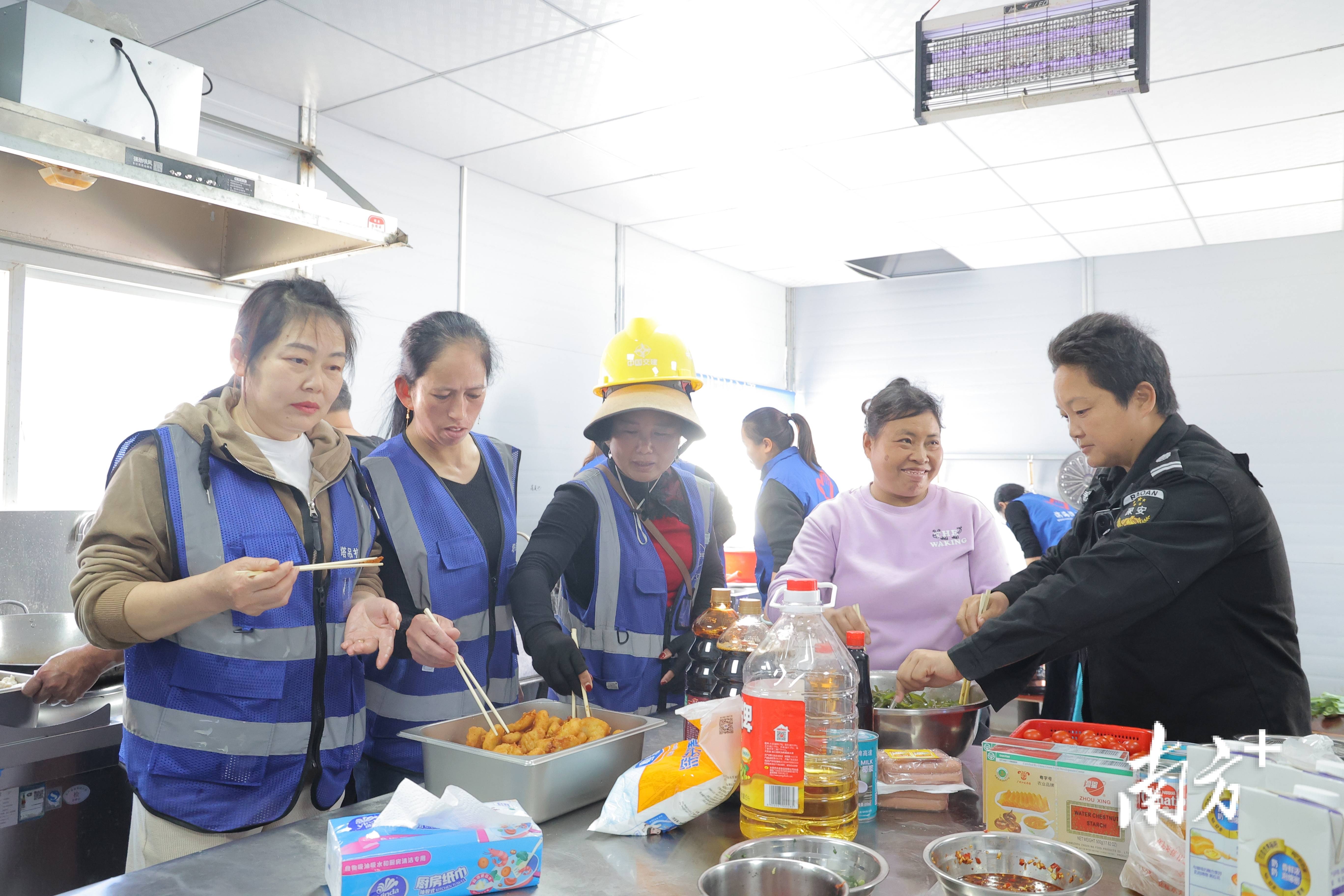 光影定格、美食傳情，濱海灣暖心活動致敬“她力量”