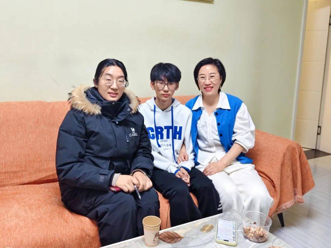 以溫情守護成長，石家莊精英中學開展家訪活動