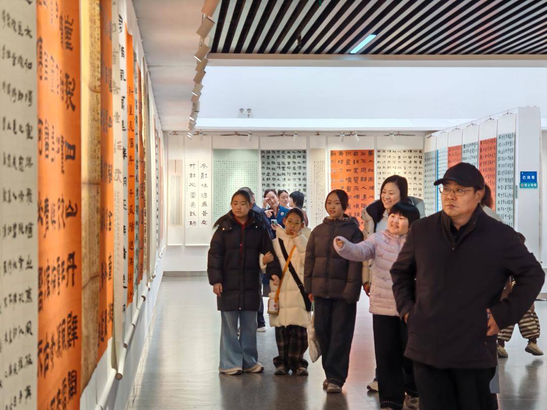 硯田十稔|52位全國書法名家與東營本土愛好者聯袂開展