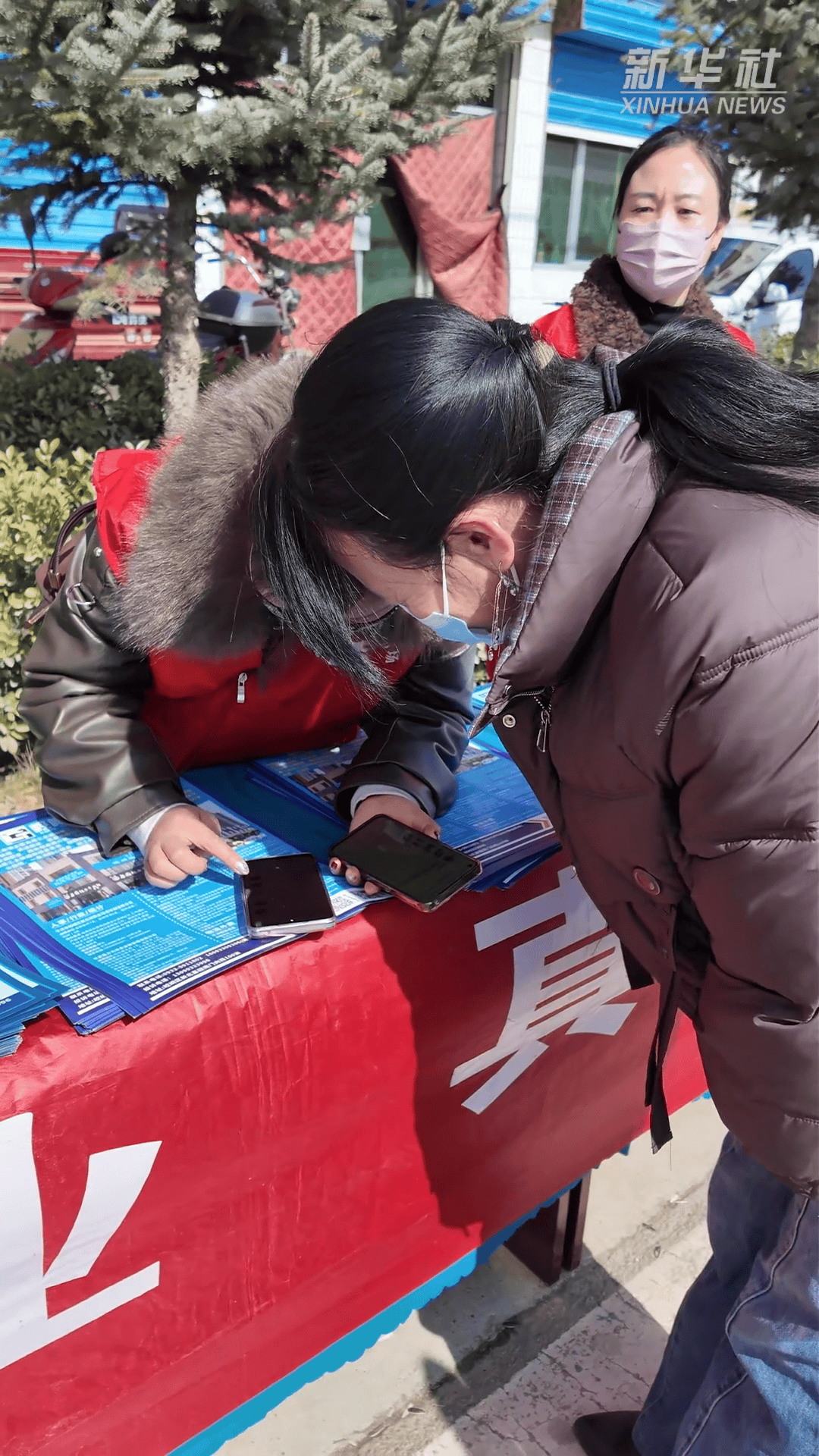 甘肅崆峒：招聘崗位進大集