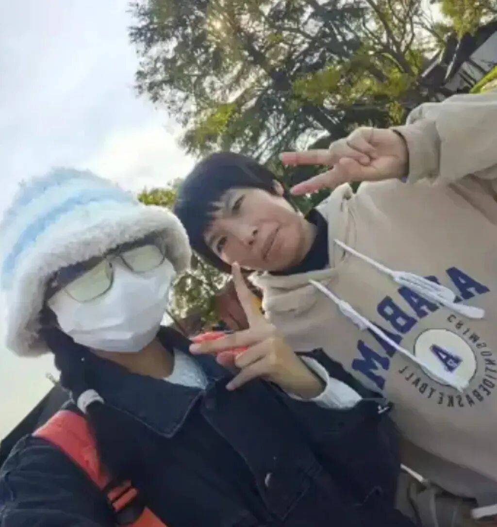 雲南女孩一邊照顧患癌母親一邊考研，考上後卻確診直腸癌晚期