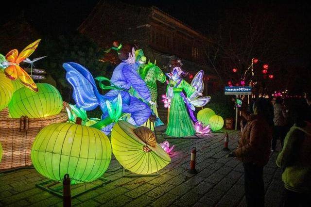 速收藏！棗莊臺兒莊古城春之花影與夜燈，錯過再等一年喲！