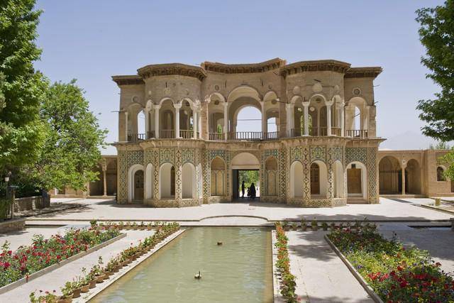 原創伊朗科技大學被炸，美以接連炸3所大學，你炸我炸文明被炸成齏粉