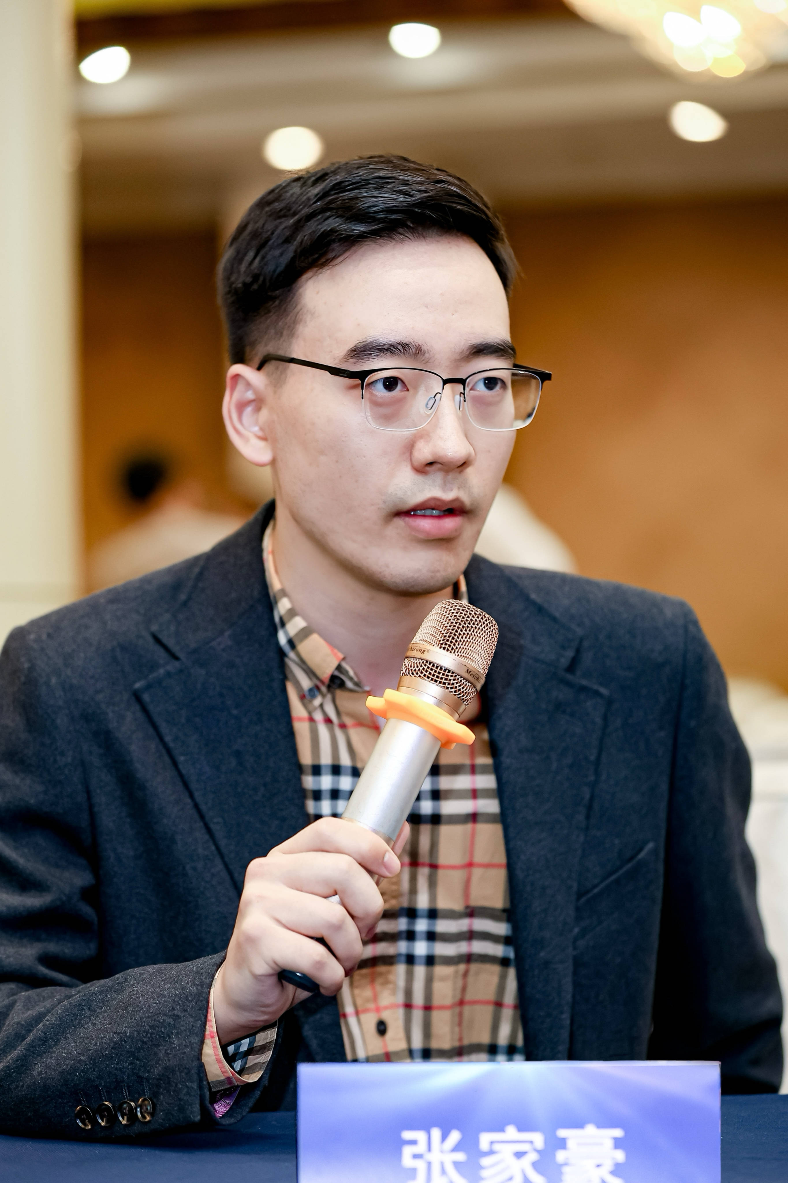 鐵石心腸的人，最好不要搞法律