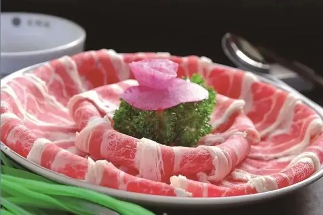 賞花親水、美食購物！跑完副馬，慢享春日好時光