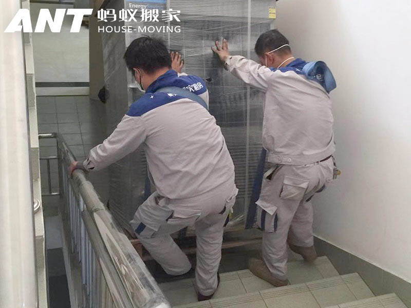 杭州下雨天搬家，為什麼老客戶只選螞蟻搬家？