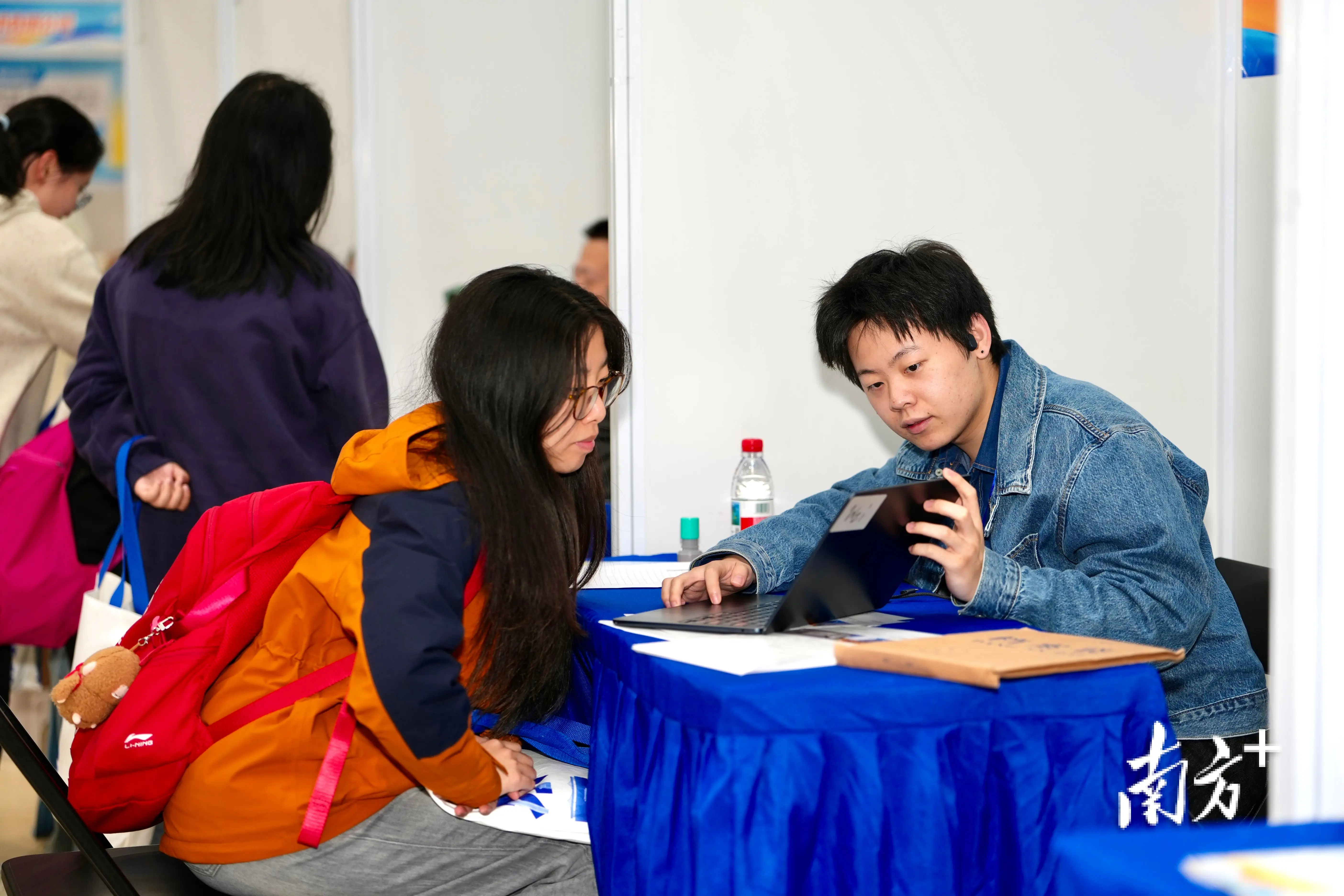 攜4400個崗位赴杭，“百萬英才匯南粵”舉辦浙大專場招聘