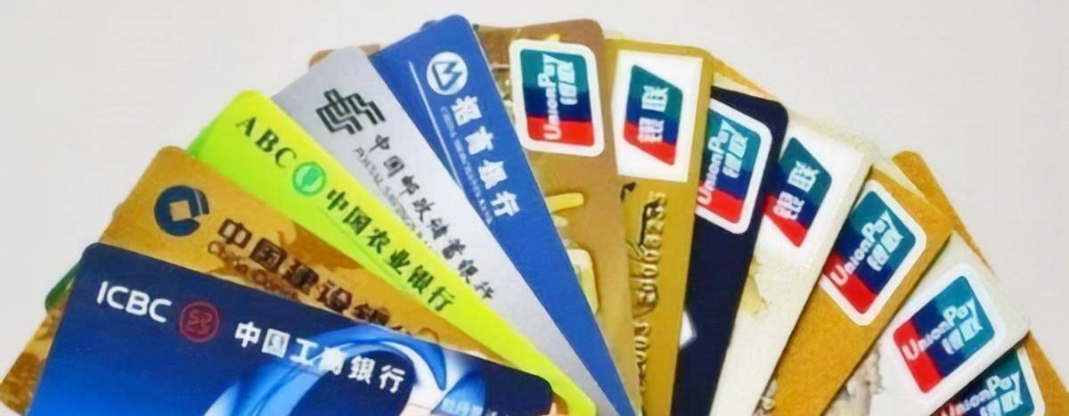 原創2017年，安徽一女會計貪汙1158萬，給男主播刷百萬鑽石