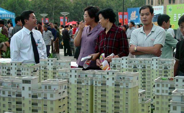 原創房產中介或面臨大洗牌，央媒發聲，多地行動，房產走勢已明朗