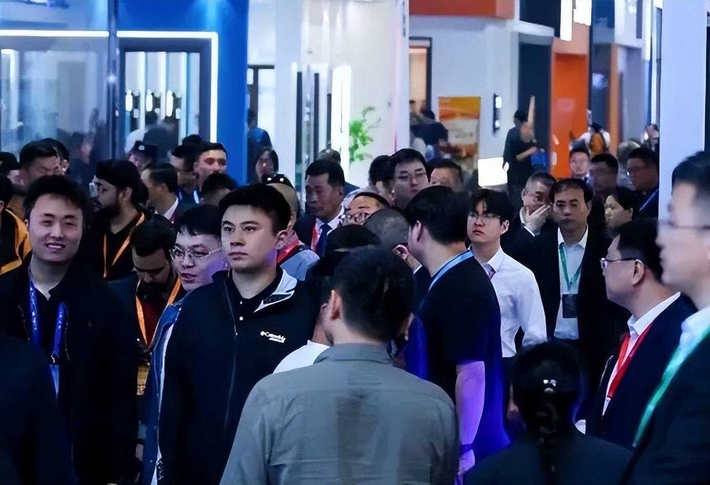 濰坊臨朐：眾商齊聚謀共贏，智啟門窗新未來