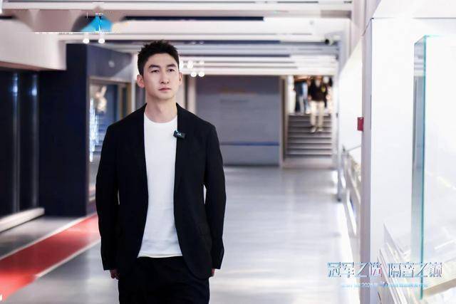 水均益與武大靖親臨皇派門窗，深度鑑證中國高階隔音門窗的智造密碼