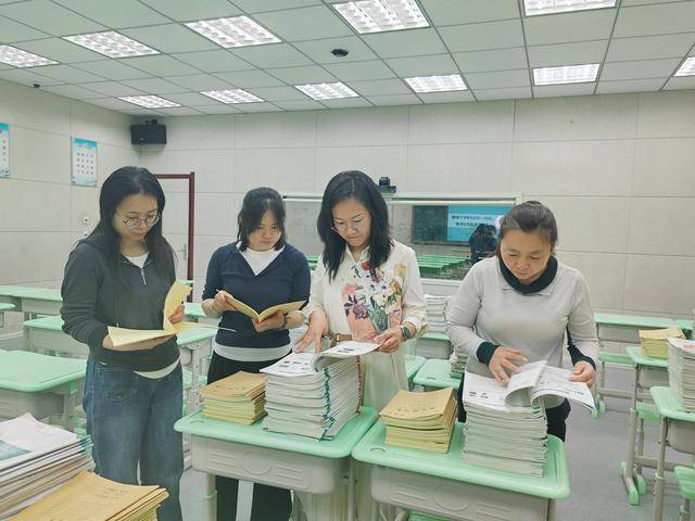 鄭州高新區蓮花街小學開展作業專項檢查