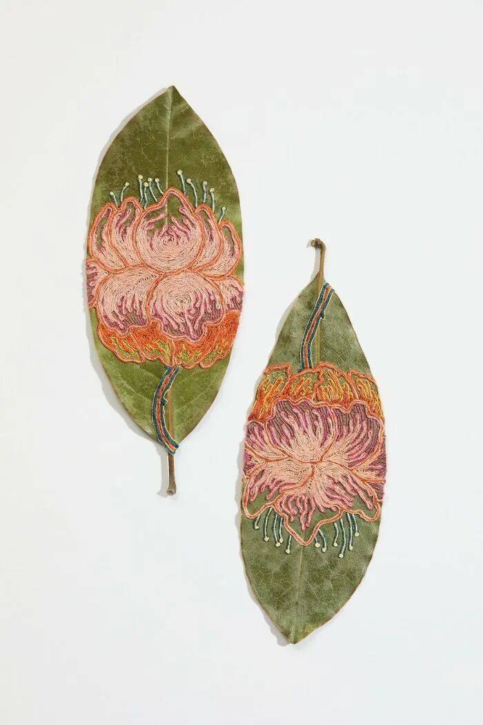 她用針線在幹樹葉上刺繡，最終完成的作品，讓人直呼驚豔