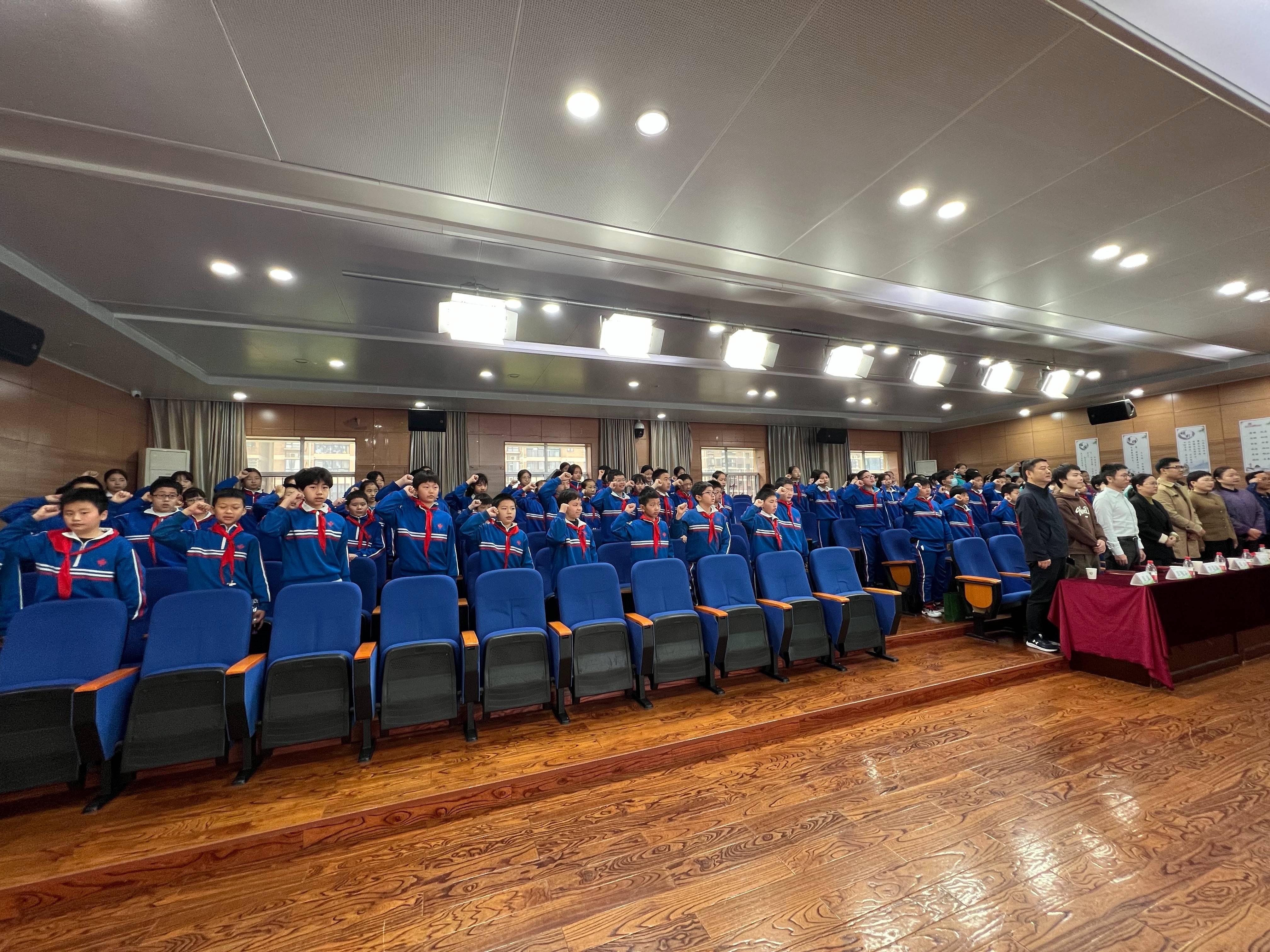 “衣” 起愛地球！楓樹山大橋小學萌娃們播種綠色太空夢