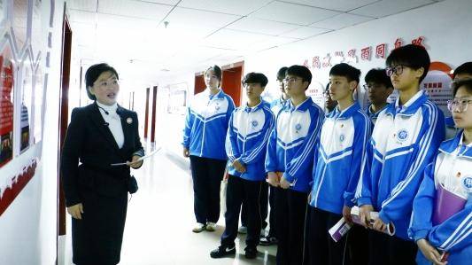 濟南市萊蕪第一中學開展“行走的思政課”實踐教學活動