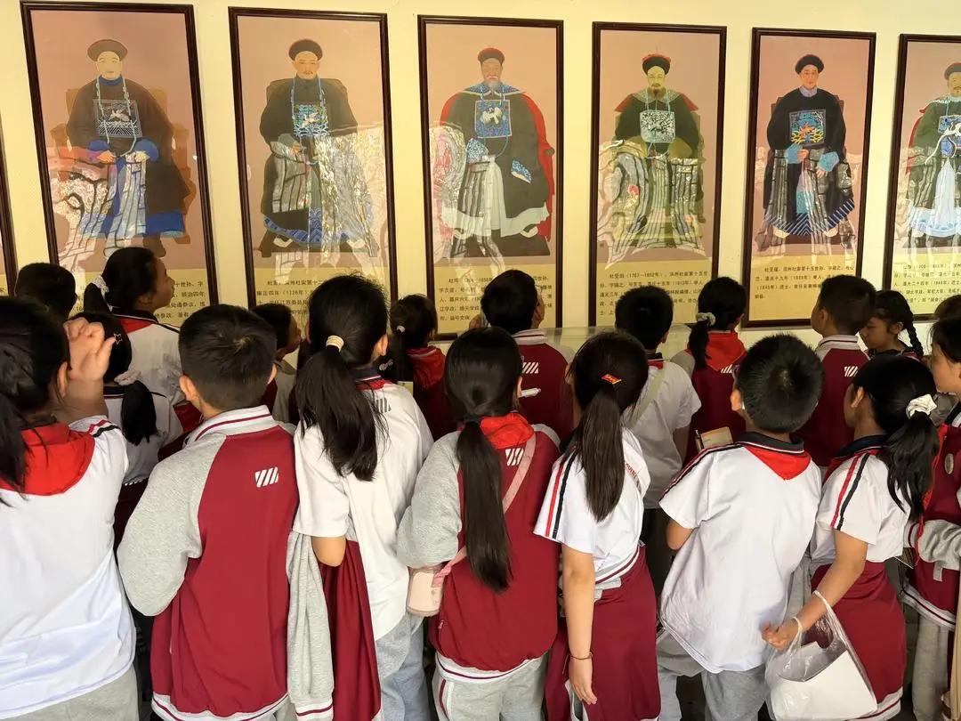 逸夫小學600學子走進杜受田故居尋跡先賢文脈，探尋帝師家風