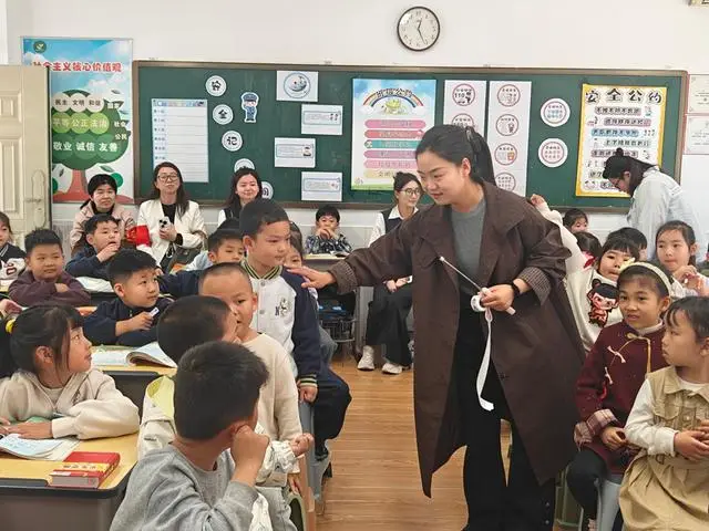 鄭州市二七區隴西小學南校區開展幼小銜接交流活動