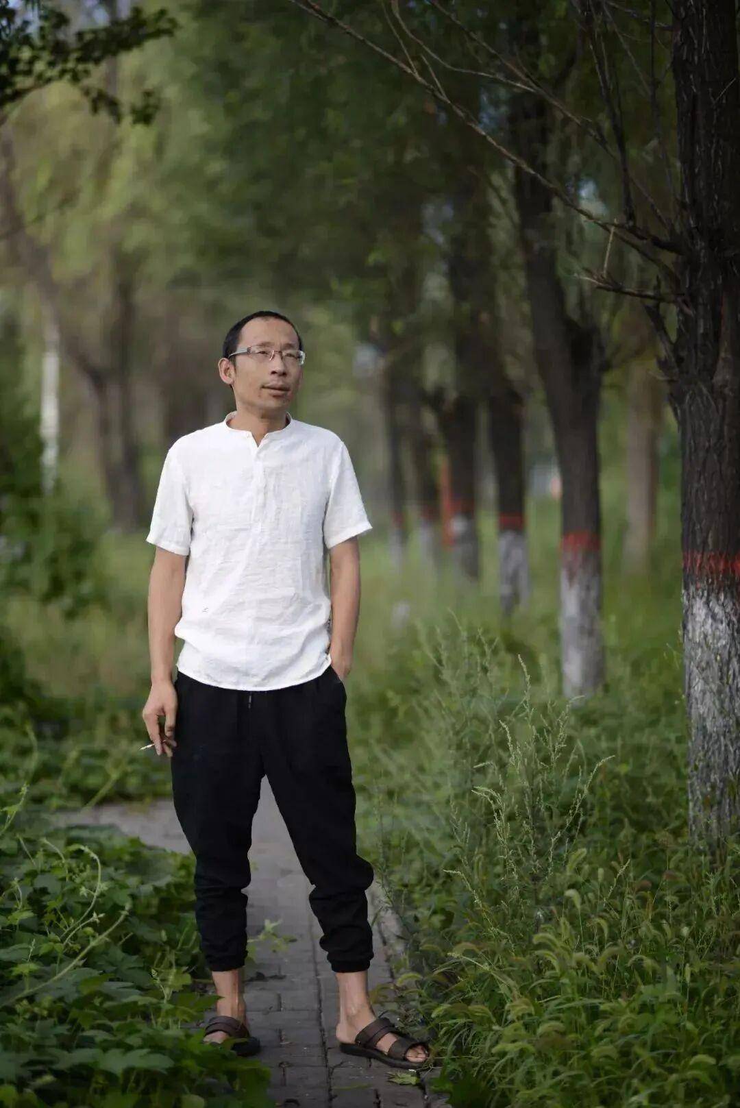 張二棍詩歌《鳥鳴記》賞析