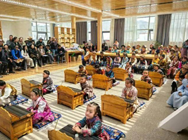 西藏日喀則市圖書館開展藏文書法競賽活動