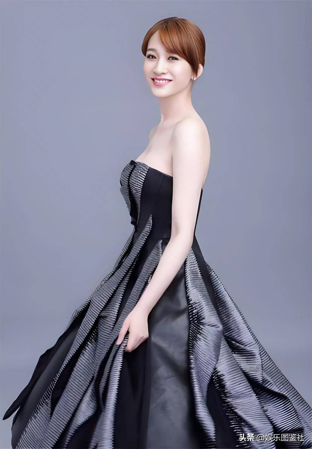 李小冉：歲月沉澱演技，從容綻放活出女性高光