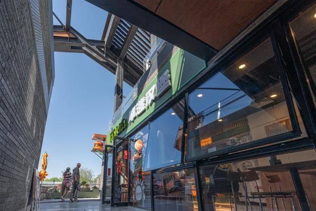 潮牌、美食、高階體驗全覆蓋！東城首店矩陣再擴容——