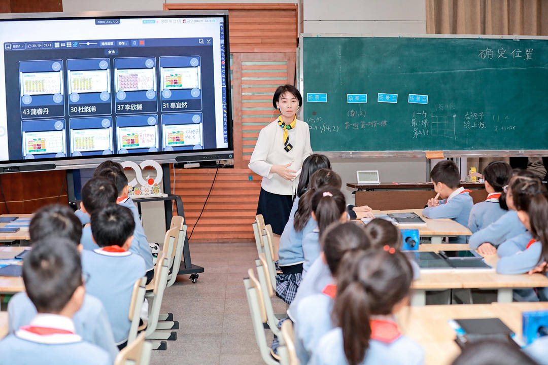 AI給每位老師做“體檢”，泡桐樹小學用資料重塑課堂