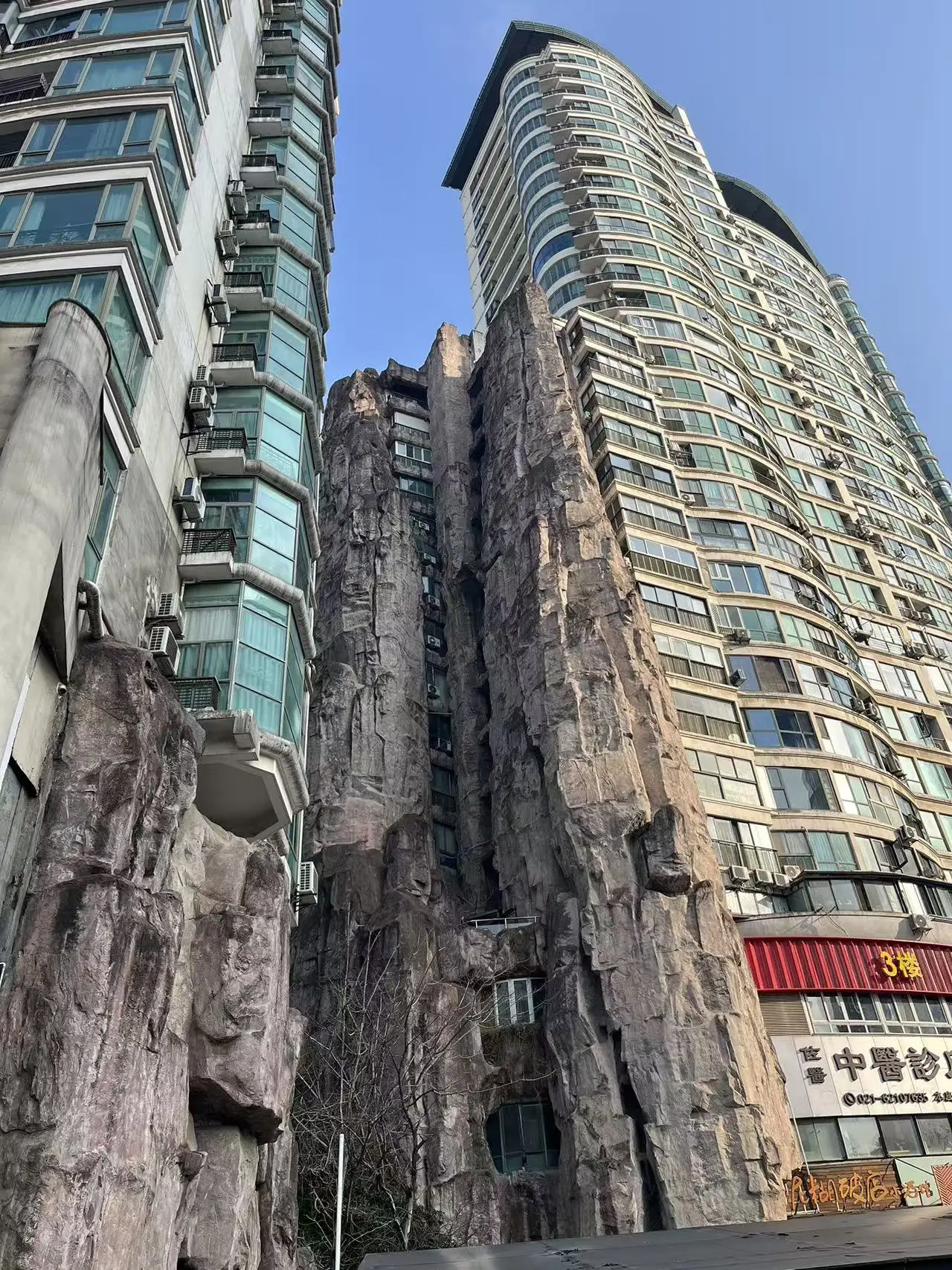 上海長壽新村的發展史 棚戶 安置 道路 地鐵和房產中介