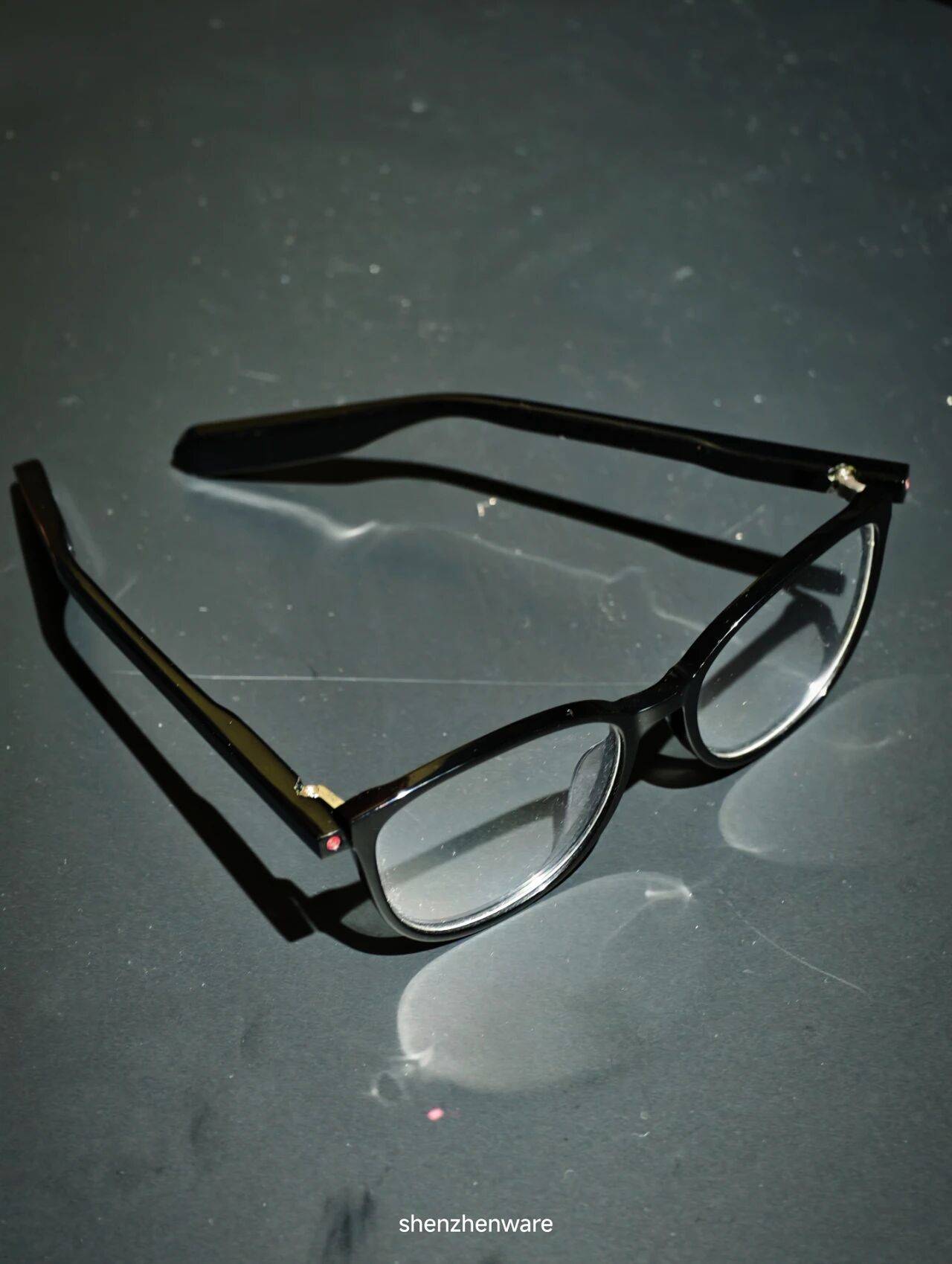 超細鏡腿+超高顏值！莫奈 AI 眼鏡首發上手