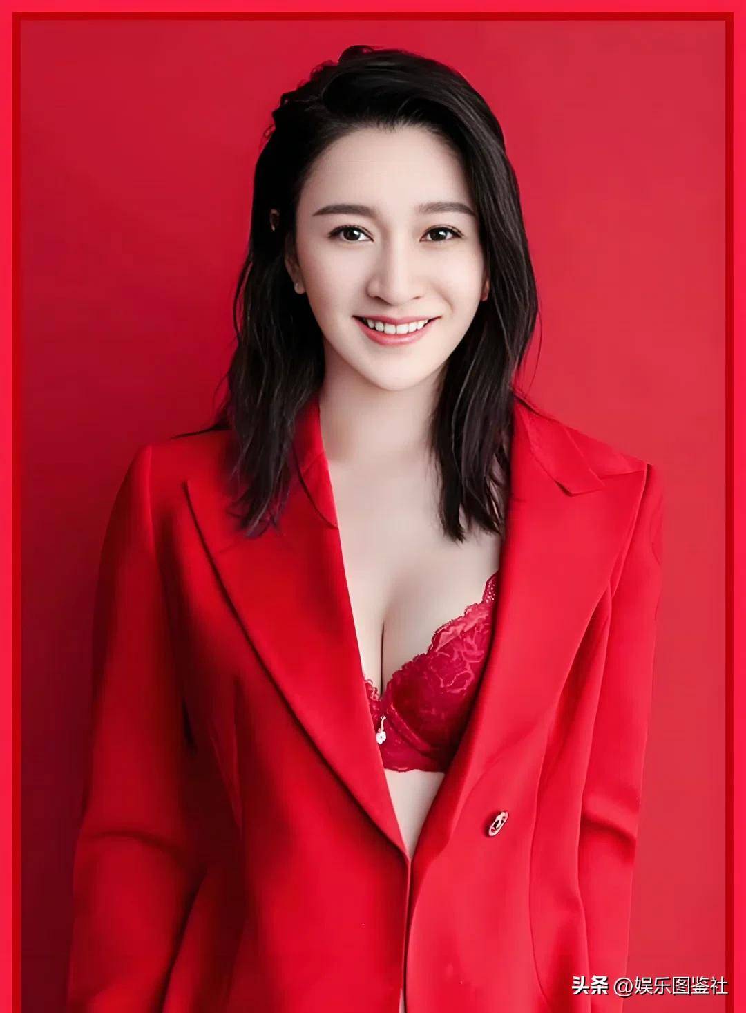 原創李小冉：歲月沉澱演技，從容綻放活出女性高光