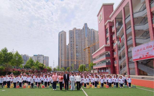 原創著名指揮家走進青園南湖小學，音樂思政課慶祝建校110週年