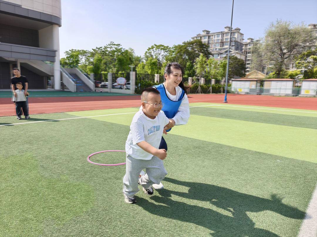 德開小學舉辦春季趣味親子運動會