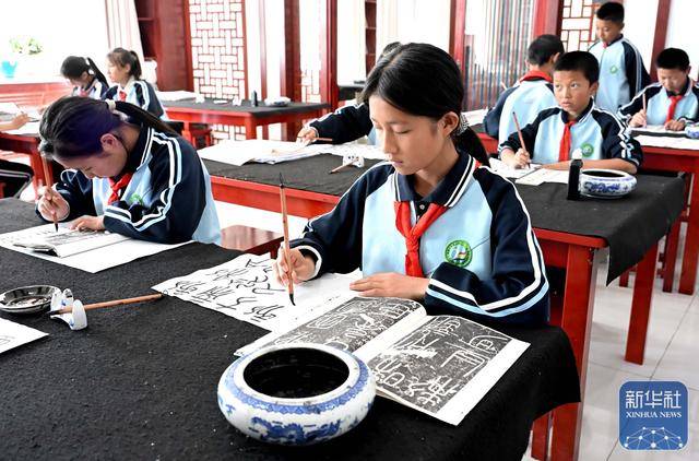 書法名家進校園