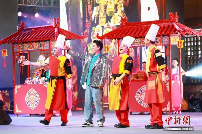 2026“中華美食薈”暨寧夏服務消費季在銀川啟幕