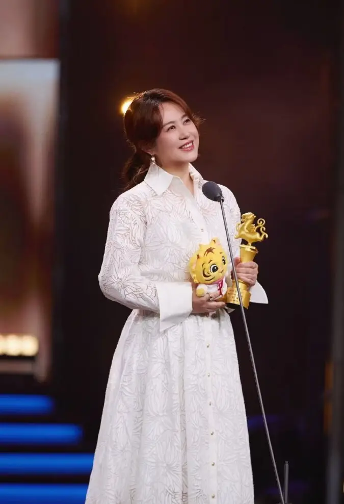 第33屆北京大學生電影節收官 肖戰馬麗分獲影帝影后