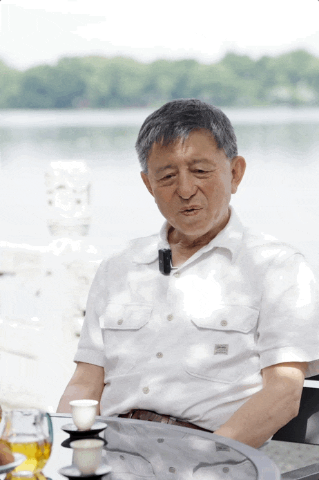 原創他是中國傳奇學者，小學學歷考復旦，一輩子勇猛精進