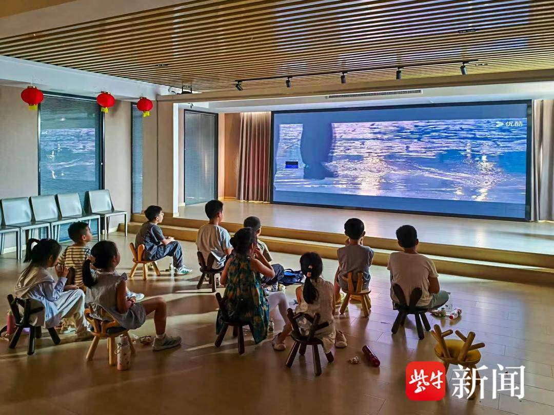 鹽城市亭湖區東亭湖街道開展青少年紅色教育活動