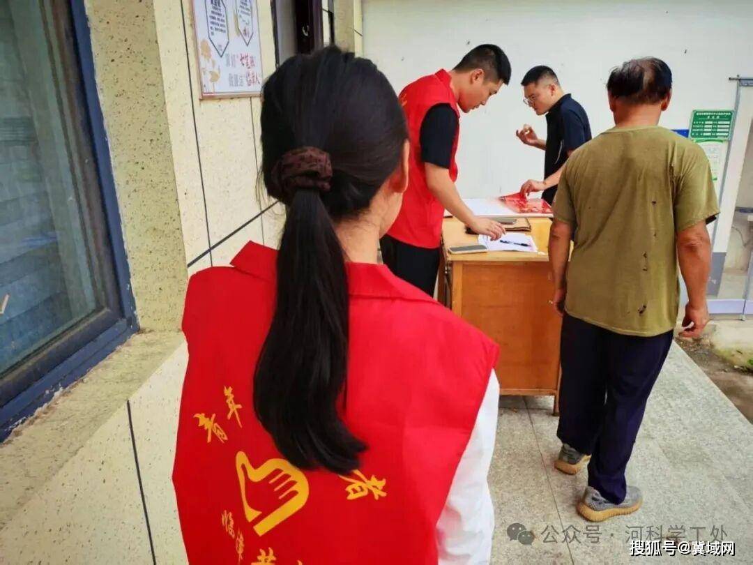 河北科技學院暑假大學生“返家鄉”社會實踐活動紀實報道