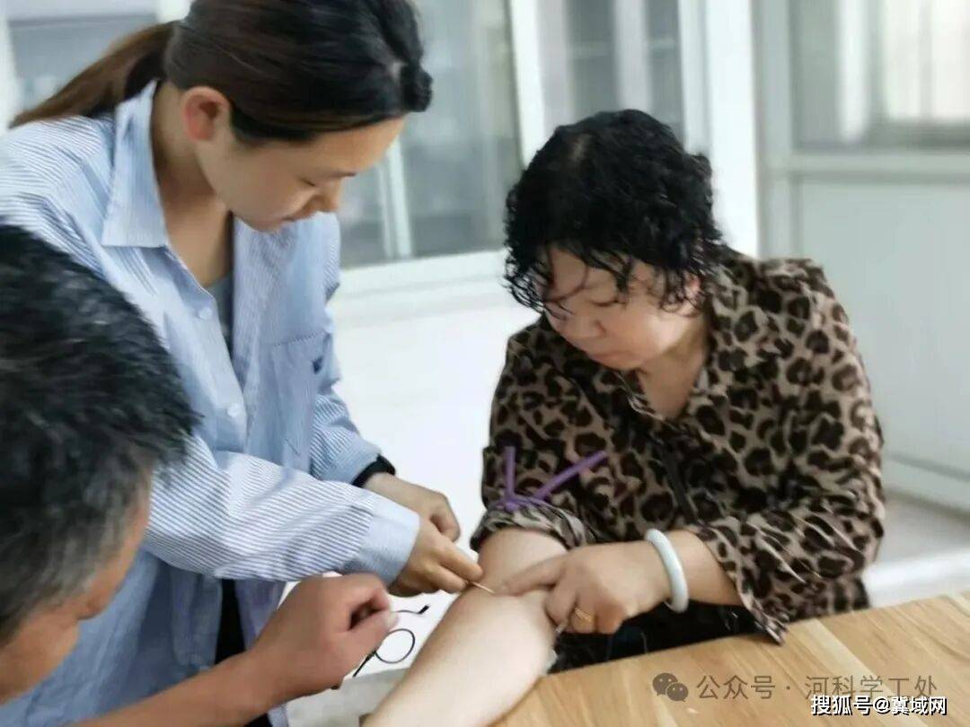 河北科技學院暑假大學生“返家鄉”社會實踐活動紀實報道