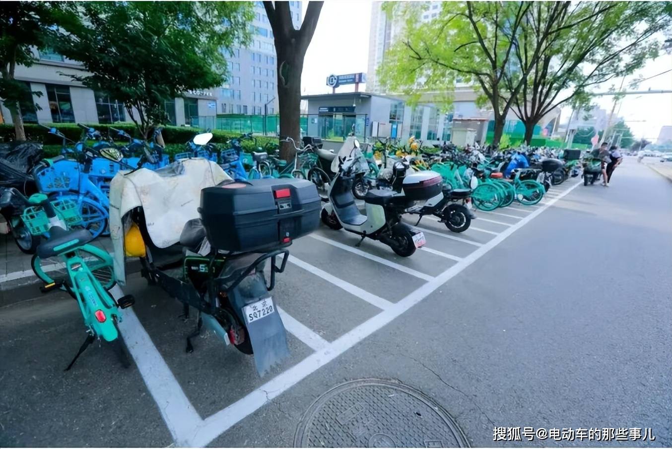 原創電動車怎麼停才不違規？北京山東給出標準答案，普通車主建議收藏