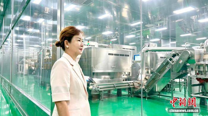 臺商李佳玲：用科技與情懷澆灌出一座“蔬菜王國”
