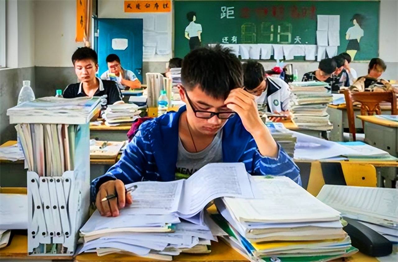 原創老師從小學“轉崗”到初中，孩子能適應嗎？看完這些你就全懂了
