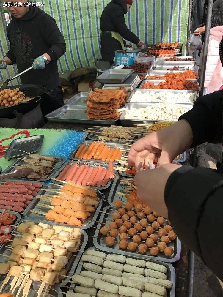 原創東北“大集”必買的5大美食，濃濃的“年味兒”，孩子的“天堂”