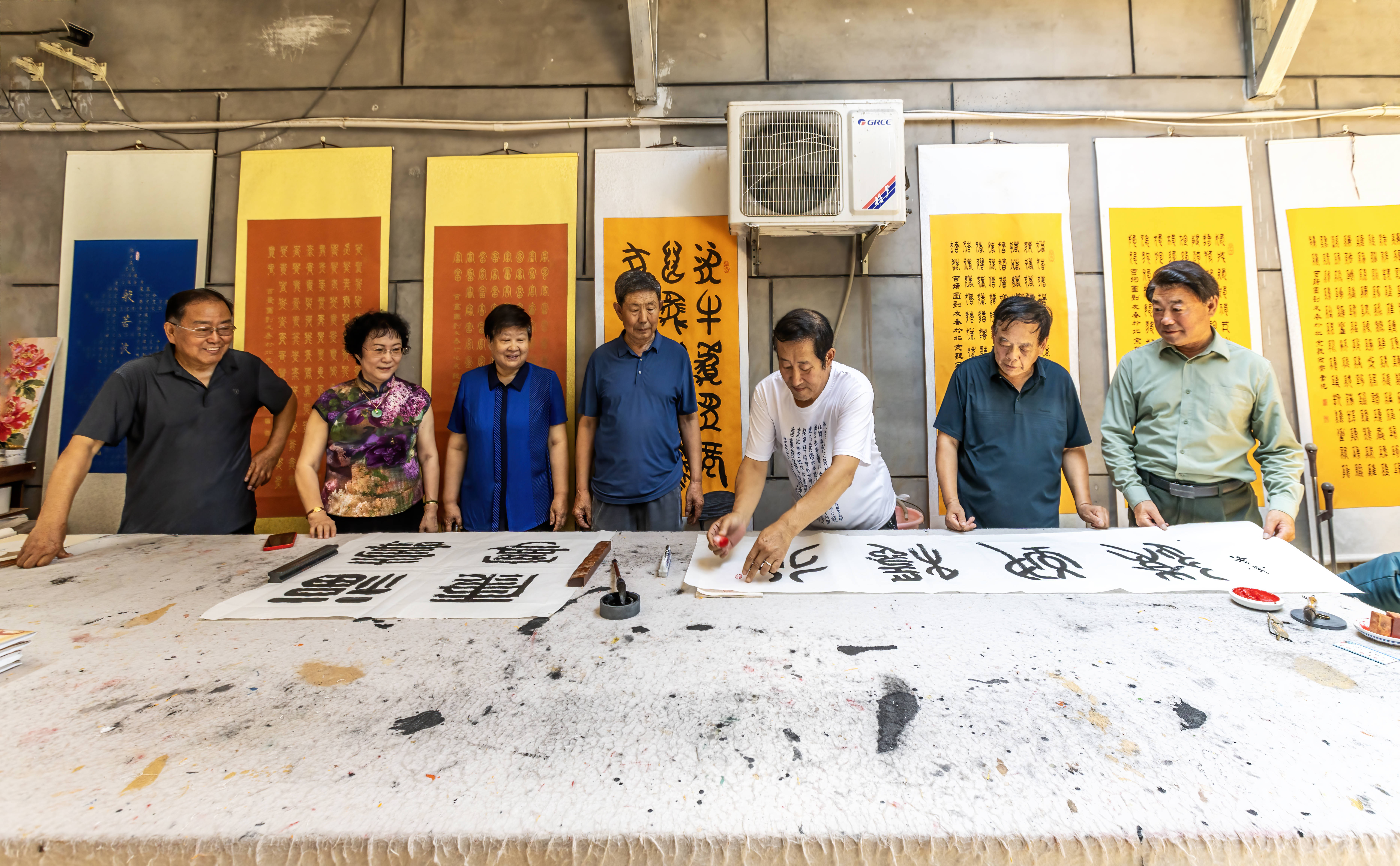 墨守初心，筆耕家鄉 ——我眼中的書法家劉友春